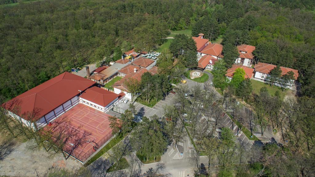 Sumarice Hotel Крагуевац Екстериор снимка